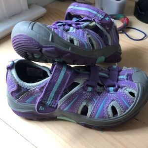 Merrell sandals. Like new condition
